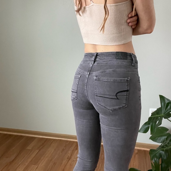 American Eagle grey super high rise skinny jean - Picture 5 of 5